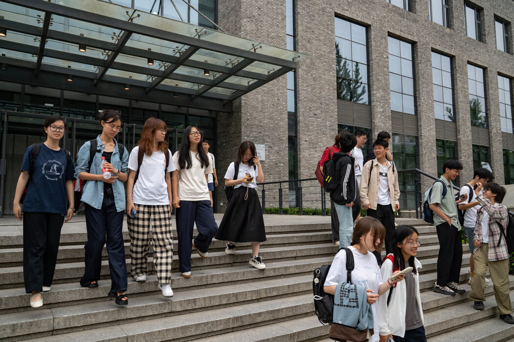 北京的大學生。在中國,對不平等的擔憂與日俱增,因為即使受過教育也不一定能找到一份穩定的工作。