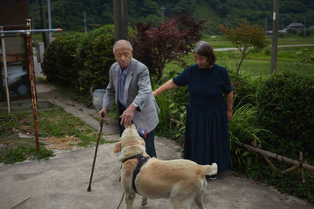 佐藤居住在日本新潟縣北部的一個村莊。