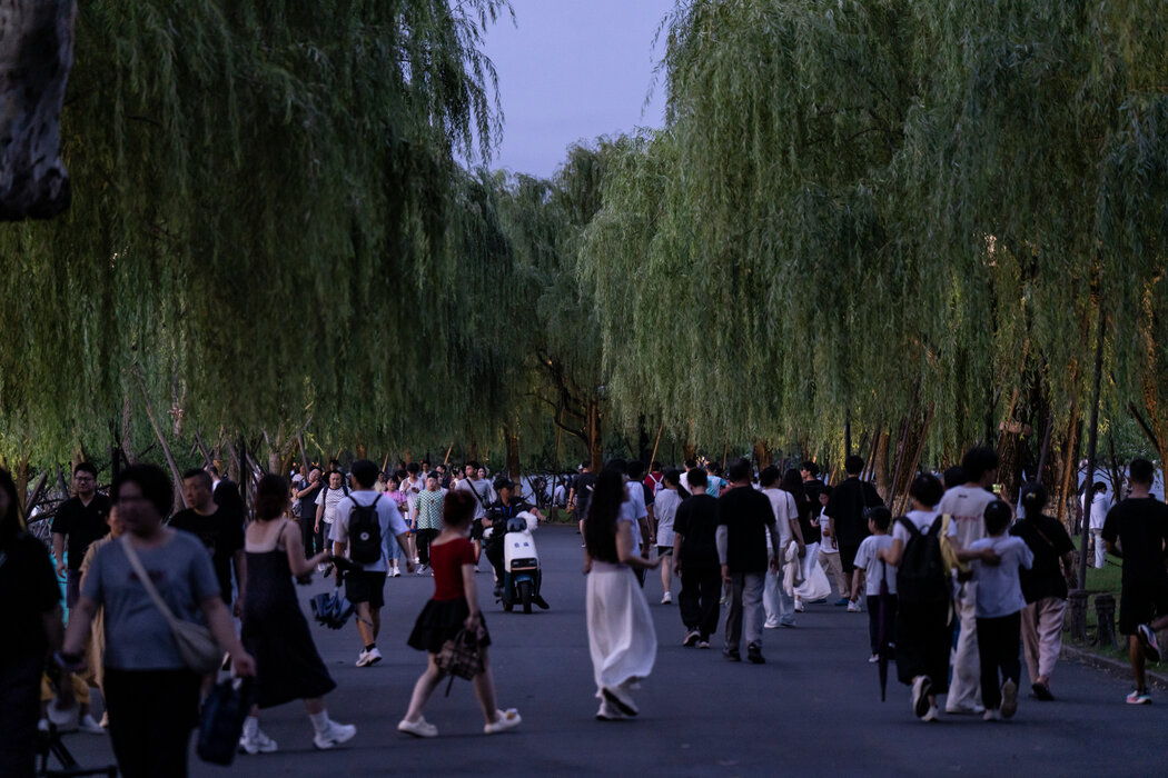 杭州西湖。在政府補貼和稅收優惠政策的幫助下，這座城市已成為人工智慧初創企業的聚集地。