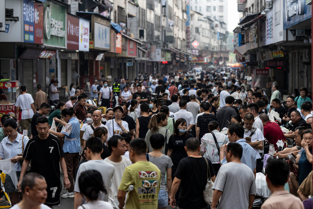 中國國家統計局週二表示,今年4月至6月中國經濟環比增長1.1%。如果這一增速持續,全年經濟將以約4.1%的年化率增長。