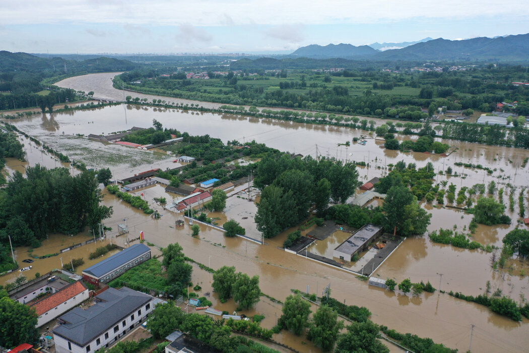密雲洪水的航拍畫面,攝於週二。