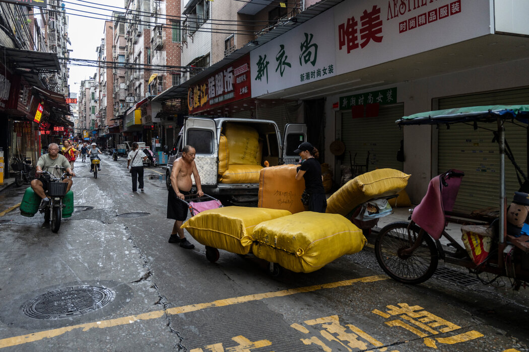 隨著美國消費者不再爭先恐後地購買希音、Temu等中國電商的商品,廣州工廠區的街道也冷清了許多。