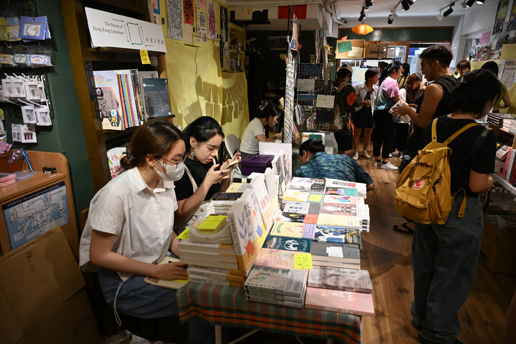 上月香港的一場獨立書展。一家親北京報紙稱書展「充滿軟抵抗意味」。
