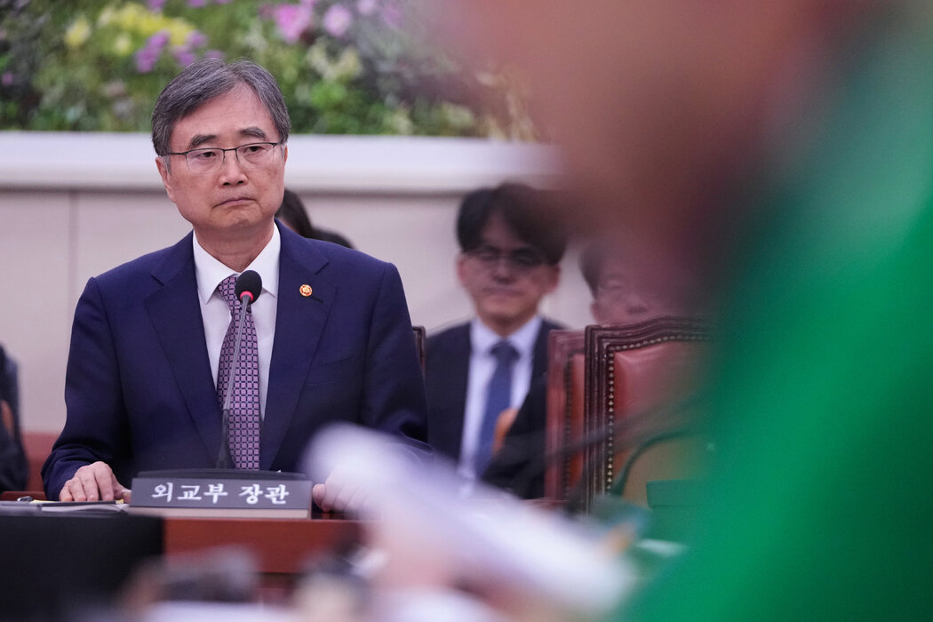 韓國外長趙顯週一在國會表示，美國的投資要求「可能會給我們的人民帶來巨大負擔」。