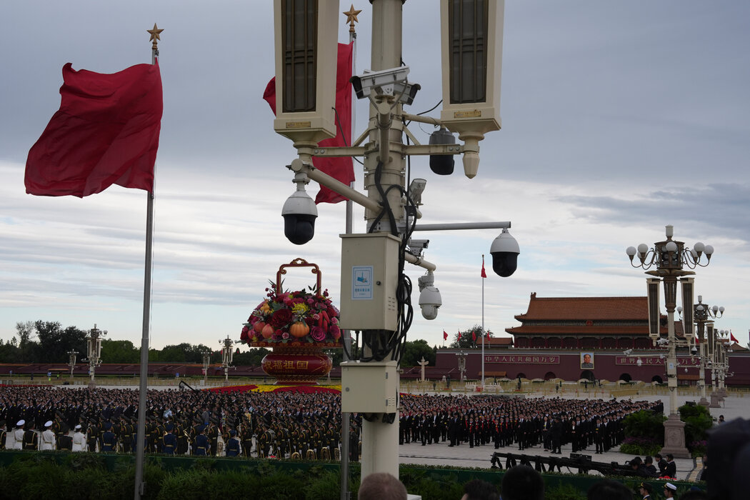 北京天安門廣場的監控攝像頭，攝於去年。