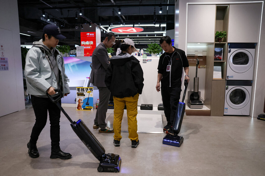 北京的一個家電賣場。經濟學家將中國消費者的悲觀情緒歸因於新冠疫情。