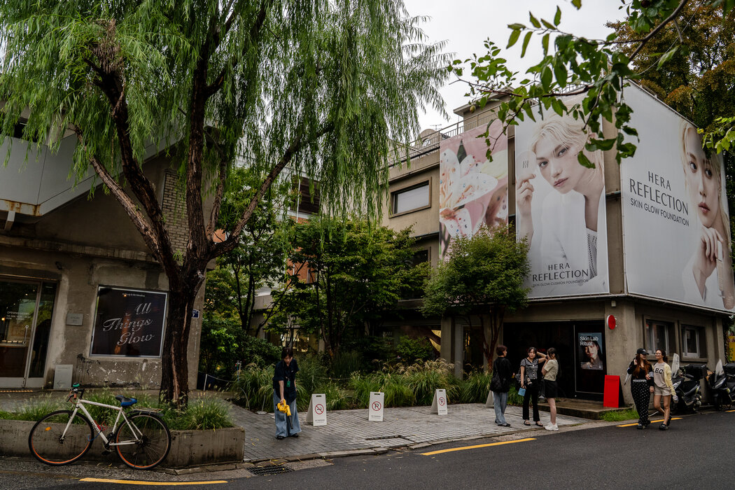 愛茉莉太平洋集團的旗艦店位於韓國首爾的聖水洞,這個時尚街區以潮流精品店和咖啡館聞名。