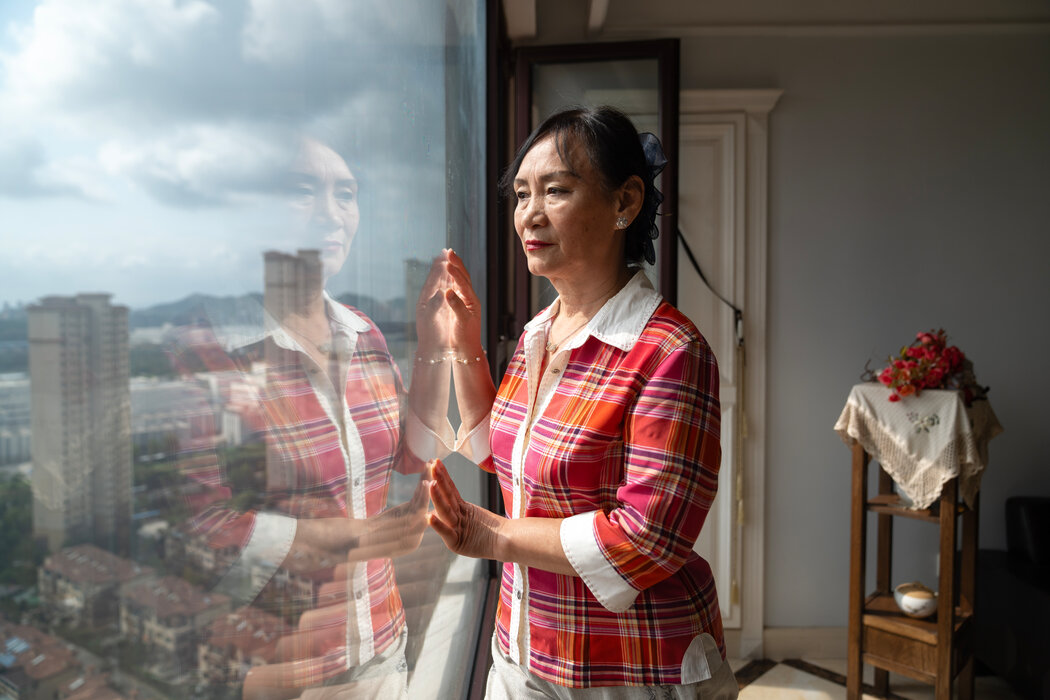 閆麗夢的母親安吉爾·趙仍然叫女兒夢夢,說她是一個體貼、聰明、聽話的孩子。