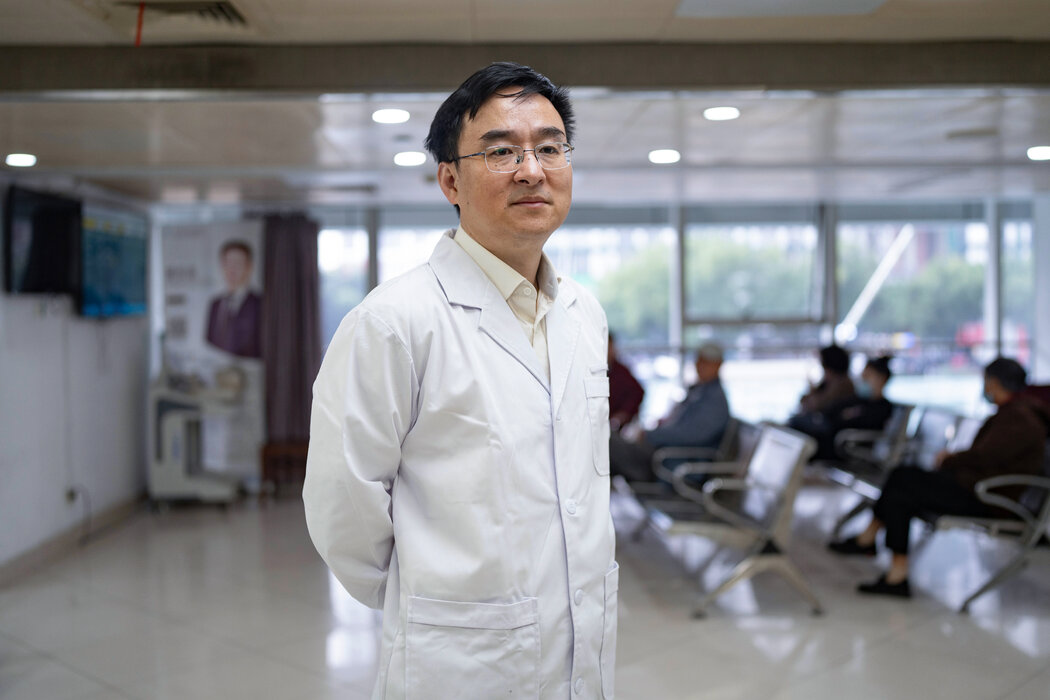 「我認為可以百分之百地說,是人工智慧救了他們的命,」朱柯磊說,他說這些CT影像原本沒有引起注意,但AI工具發出了警報。