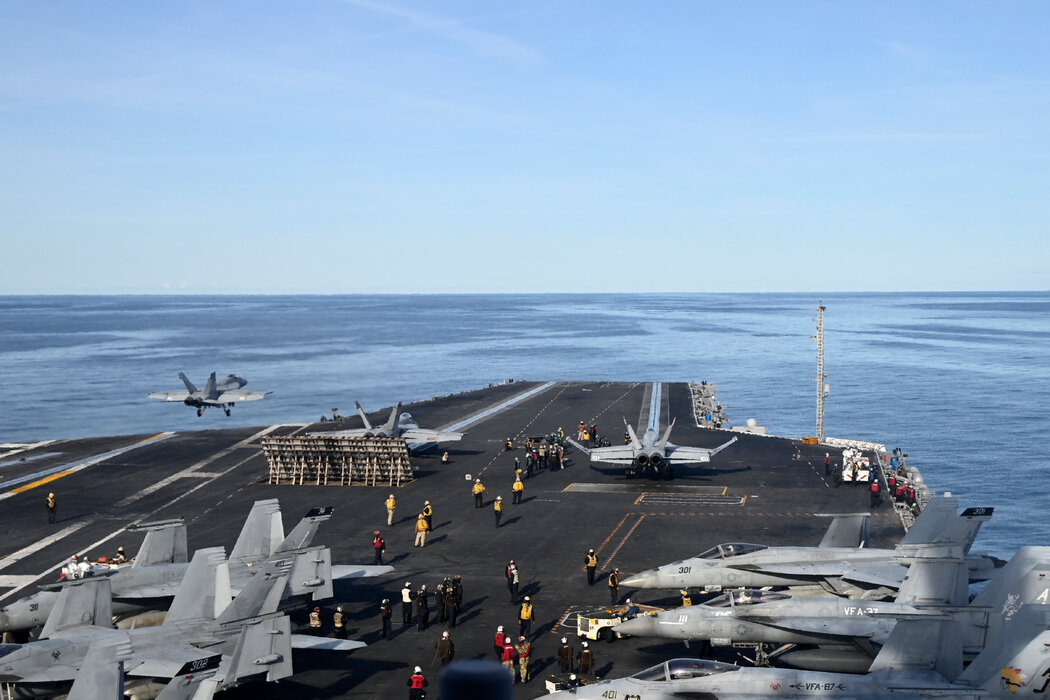 傑拉爾德·R·福特號航空母艦已於9月進入加勒比地區。