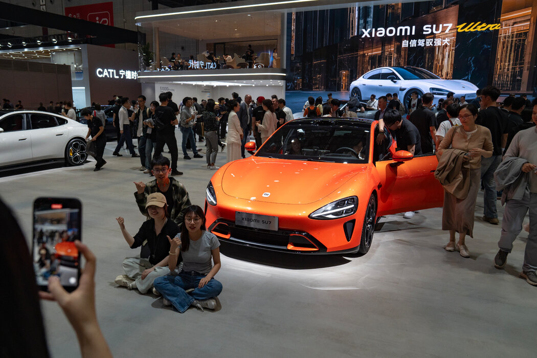 小米在中國自動駕駛汽車發展的關鍵推進中遭遇監管挫折,去年3月發生的一起致命事故導致自動駕駛系統的審批進程放緩。