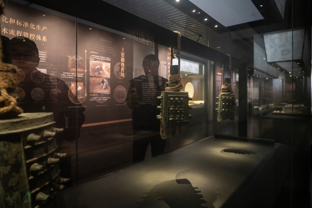 陝西周原博物館展出的西周青銅器，該館位於考古發掘地點附近。