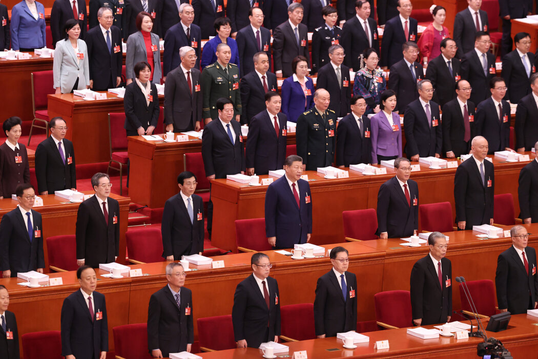 週四，中國領導人習近平在北京出席全國立法機構的年度會議。