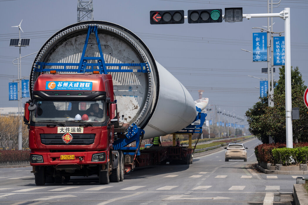 中國在風力發電機組等可再生能源技術的製造、應用和出口方面處於世界領先地位。