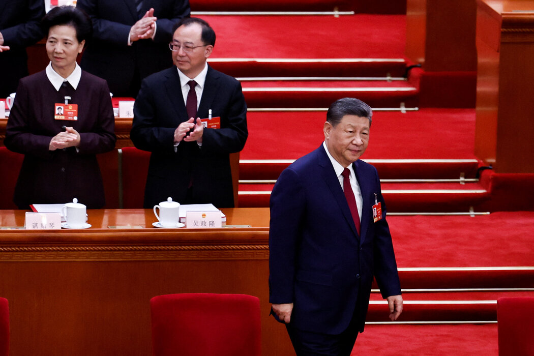 3月，中國領導人習近平在北京出席全國人民代表大會。