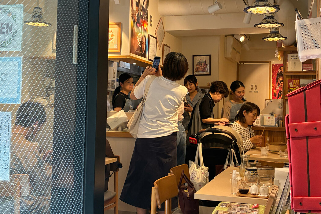 港式粥鋪連鎖店「3米3」最後一天營業。