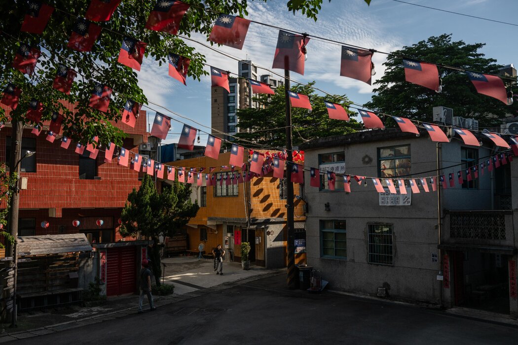 台北附近的一個村莊。台灣官員表示，他們正面臨中國對該島政治、媒體和互聯網滲透日益加劇的局面。