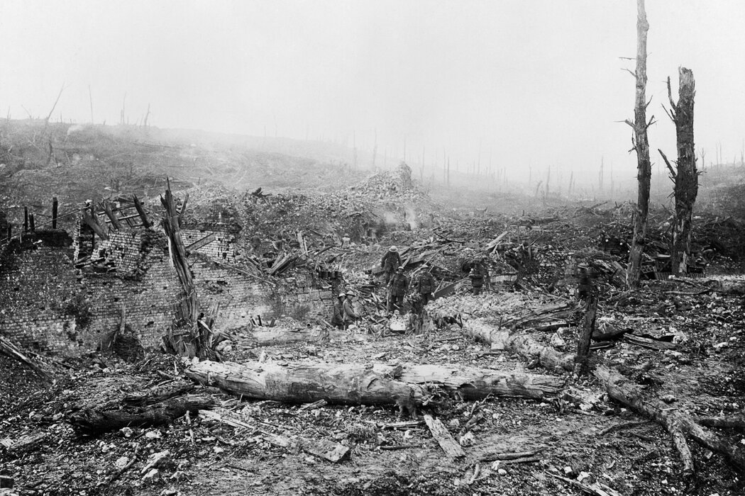1916年11月,被英軍攻佔後,皮卡第地區法國村莊博蒙阿梅爾的廢墟。