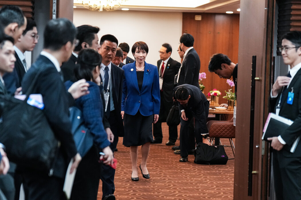 日本首相高市早苗去年10月抵達韓國,準備與中國國家主席習近平會面。她隨後表明日本有意在中國攻擊台灣時出兵協防。