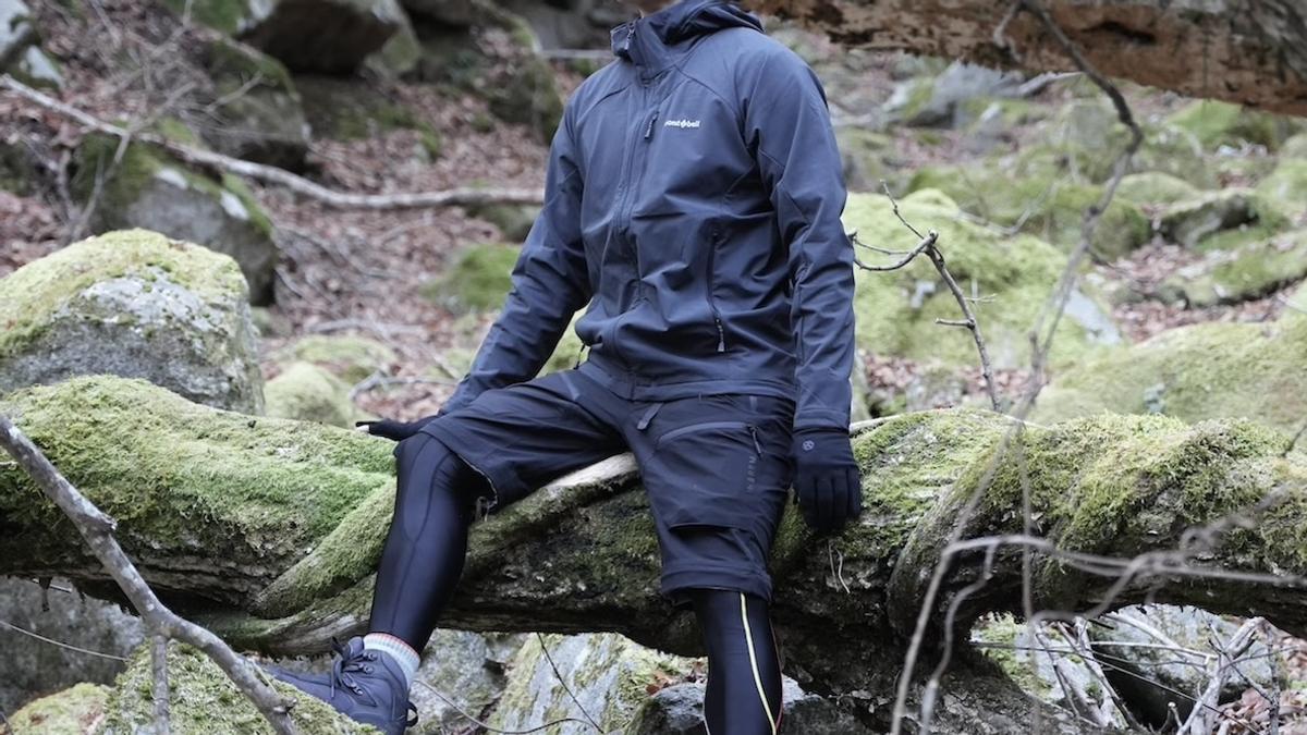 脫掉厚重羽絨衣!Mont-bell這件「軟殼外套」被推爆:0度爬山、擠電車都適合,神級CP值好物