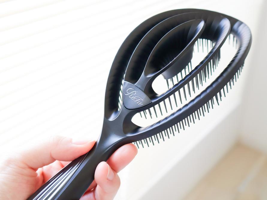 日本ReFa梳子真的比較好用嗎？實測3款人氣商品，讓髮絲告別乾燥、毛躁、靜電