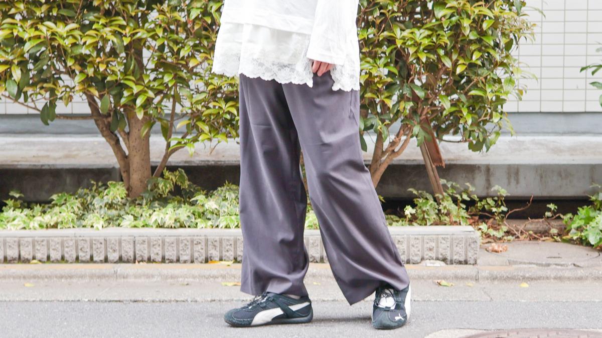 斷貨預備!UNIQLO最新神褲「Easy打褶寬褲」居家外出都適穿,親膚又顯瘦一路穿到夏天都沒問題