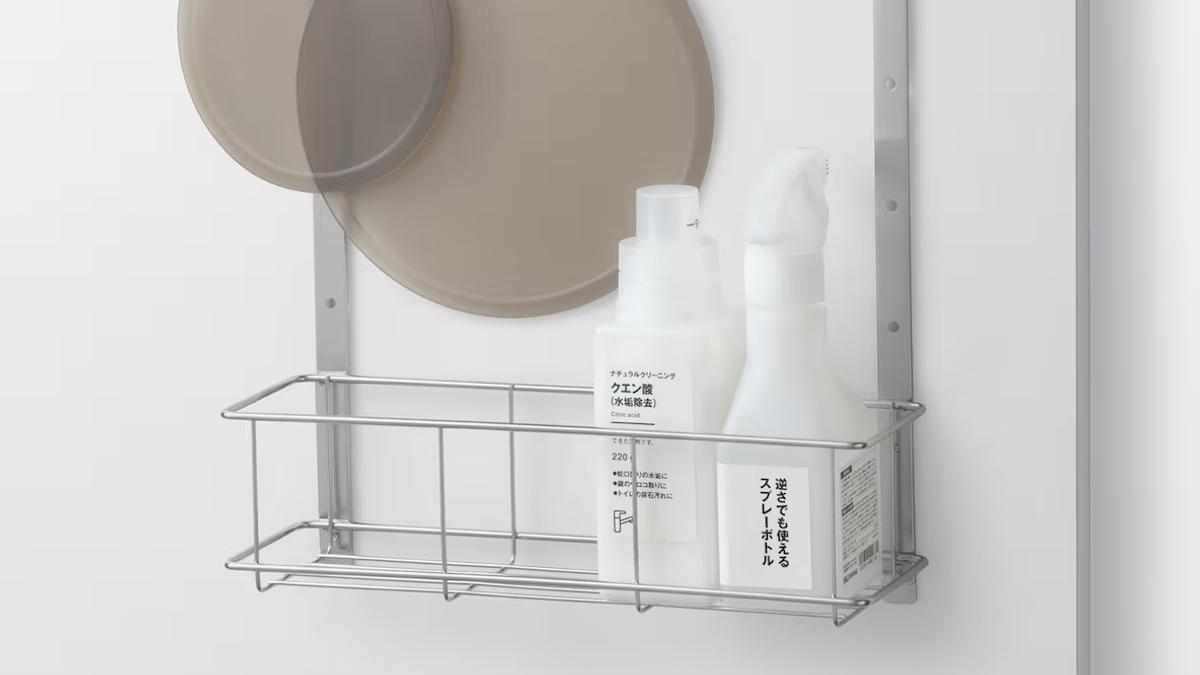檯面不再亂糟糟!MUJI無印良品2款「門板掛勾系列」聰明活用門後空間,免鑽孔把廚房死角變黃金收納區