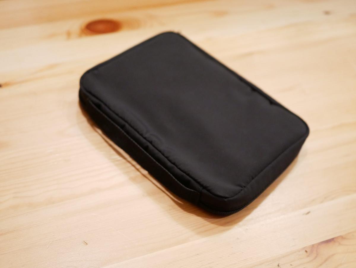 無印良品「取り外せるペンケース付き手帳カバー」