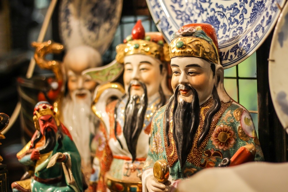掌管「荷包」的天界男子偶像團體：五路財神是哪五路？文財神與武財神有什麼差別？