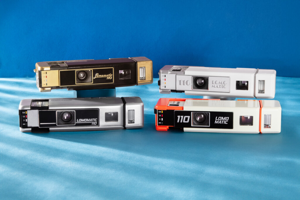 Lomography 2025節日禮物指南:底片相機、拍立得、藝術鏡頭等13項終極精選,爲相聚時光留下美好畫面