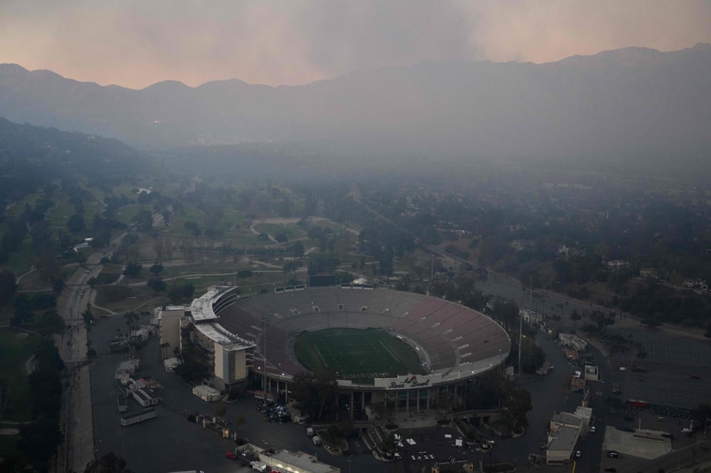 Smoke shrouds the Rose Bowl on January 8. The stadium will host football at the 2028 Games. Photo: AFP