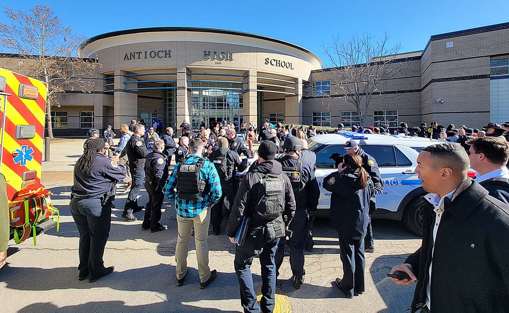 Police at the scene of the shooting. Photo: Metro Nashville Police Department via dpa