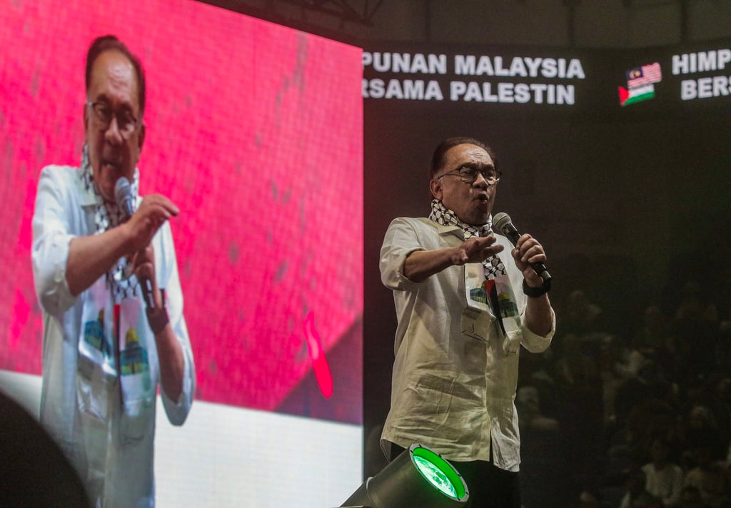 Malaysia’s Prime Minister Anwar Ibrahim speaks at a rally in solidarity with the Palestinian people in October 2023. Malaysia has a long history of supporting Palestinians. Photo: EPA-EFE