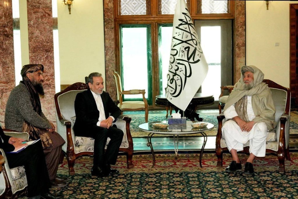 Head of the Taliban government Mullah Mohammad Hassan Akhund (right) meeting with Iranian Foreign Minister Abbas Araghchi (centre) in Kabul on Sunday. Photo: EPA-EFE
