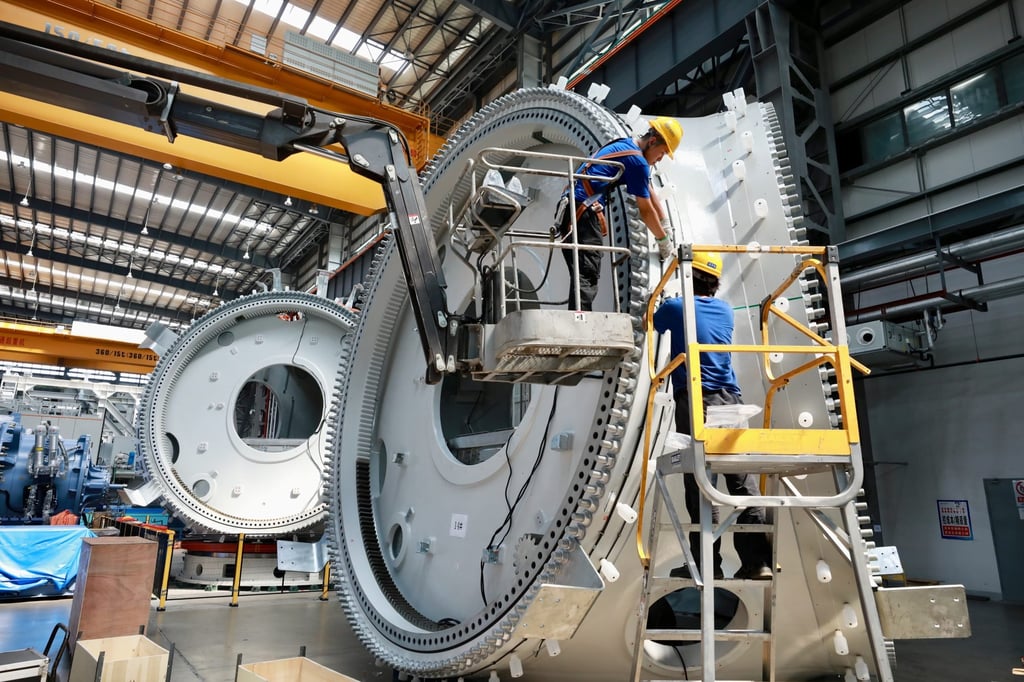 Workers produce 18MW offshore wind turbines in Fuqing, Fujian province, on August 8, 2024. Photo: Xinhua