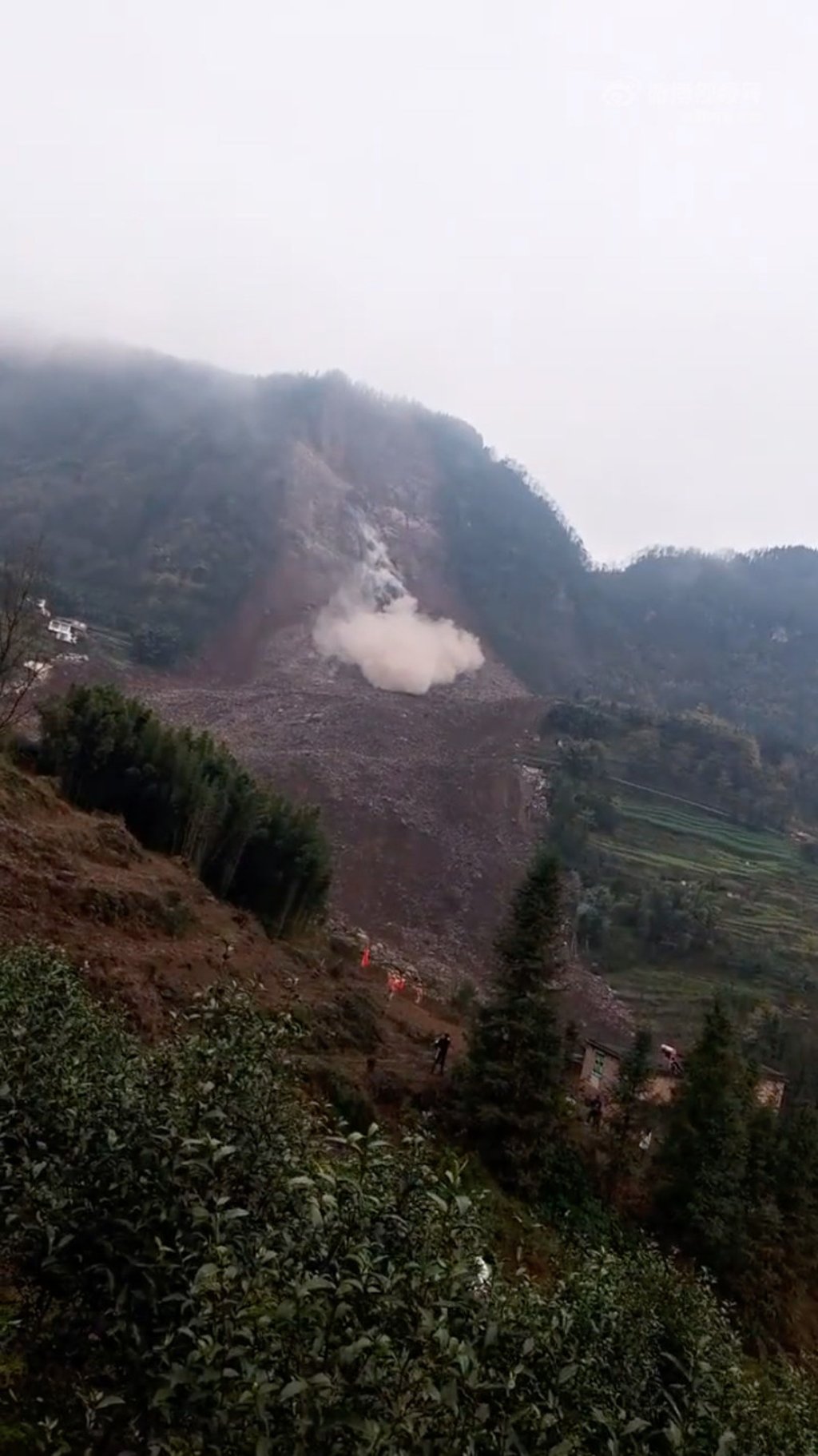 At least 30 people are believed to be missing in the landslide in Jinping, Sichuan province. Photo: Weibo