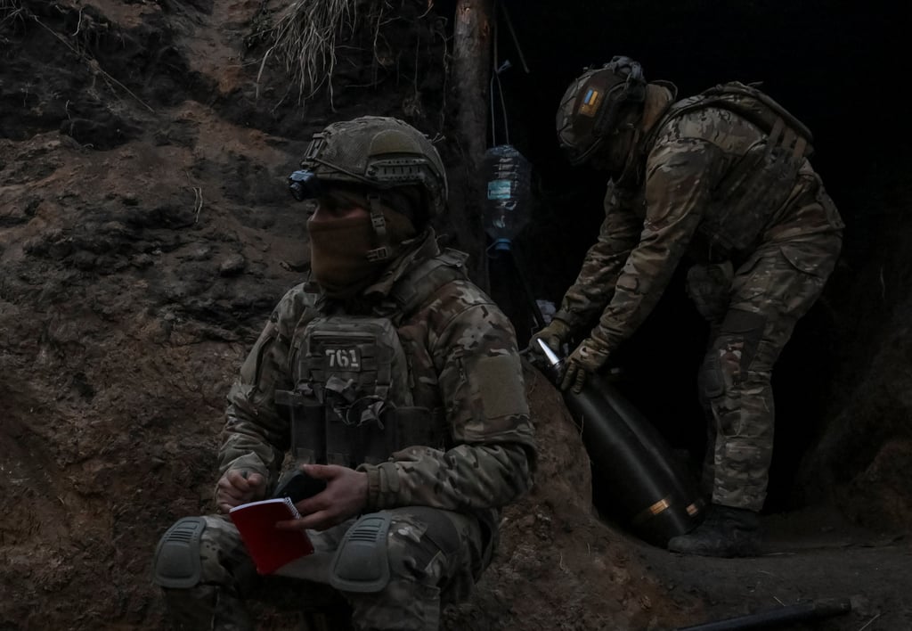 Ukrainian special forces prepare to fire a howitzer towards Russian troops, in Zaporizhzhia region, Ukraine, on Wednesday. Photo: Reuters