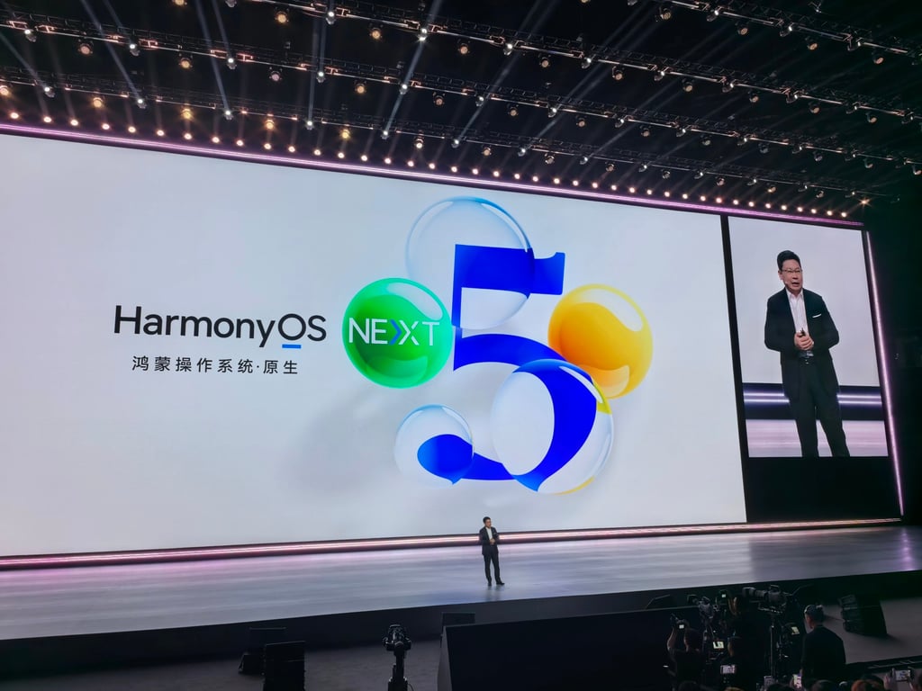 Richard Yu Chengdong, chairman of Huawei Technologies’ consumer business group, unveils HarmonyOS Next in Shenzhen on October 22, 2024. Photo: Xinhua