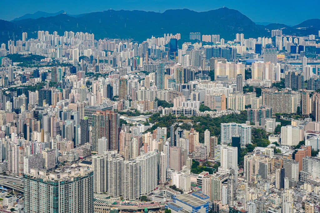 A decline in Hibor will benefit mortgage borrowers. Photo: Eugene Lee