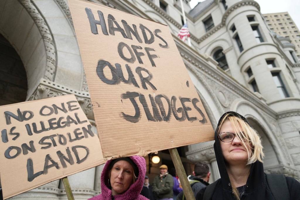 Supporters of Judge Hannah Dugan hold a rally in Milwaukee at the US Courthouse in Milwaukee on April 25, 2025. Photo: via AP