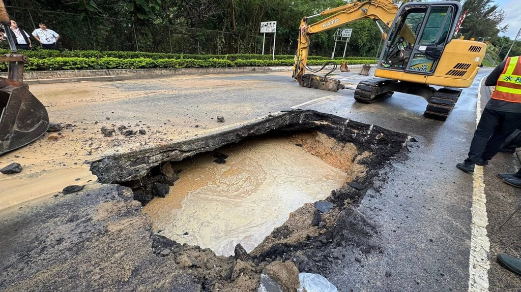 The supply was suspended after a 900mm diameter pipe burst. Photo: Facebook/Christine Fong Kwok Shan