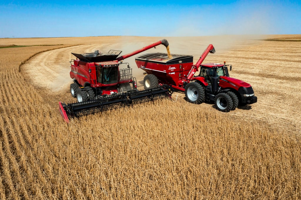 China has long been a key export market for US farmers, with America exporting more than US$12.8 billion of soybeans to the country last year. Photo: AP