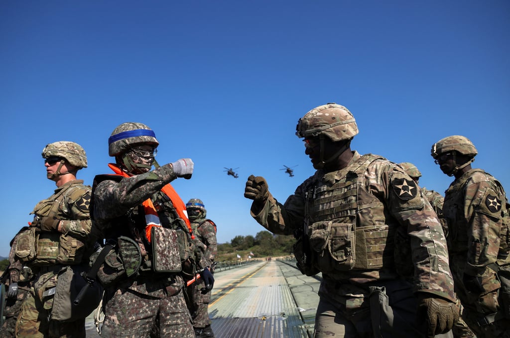 South Korean and US soldiers take part in a river crossing operation drill in Yeoju, South Korea, in 2022. Photo: Reuters