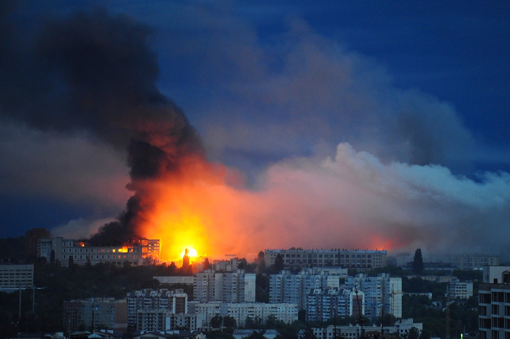 Fire and smoke rise from where a Russian missile struck a residential area in Kharkiv, Ukraine, on Saturday. The EU has cited closer ties between the Kremlin and China as a reason for bolstering its ties with the Global South. Photo: AP