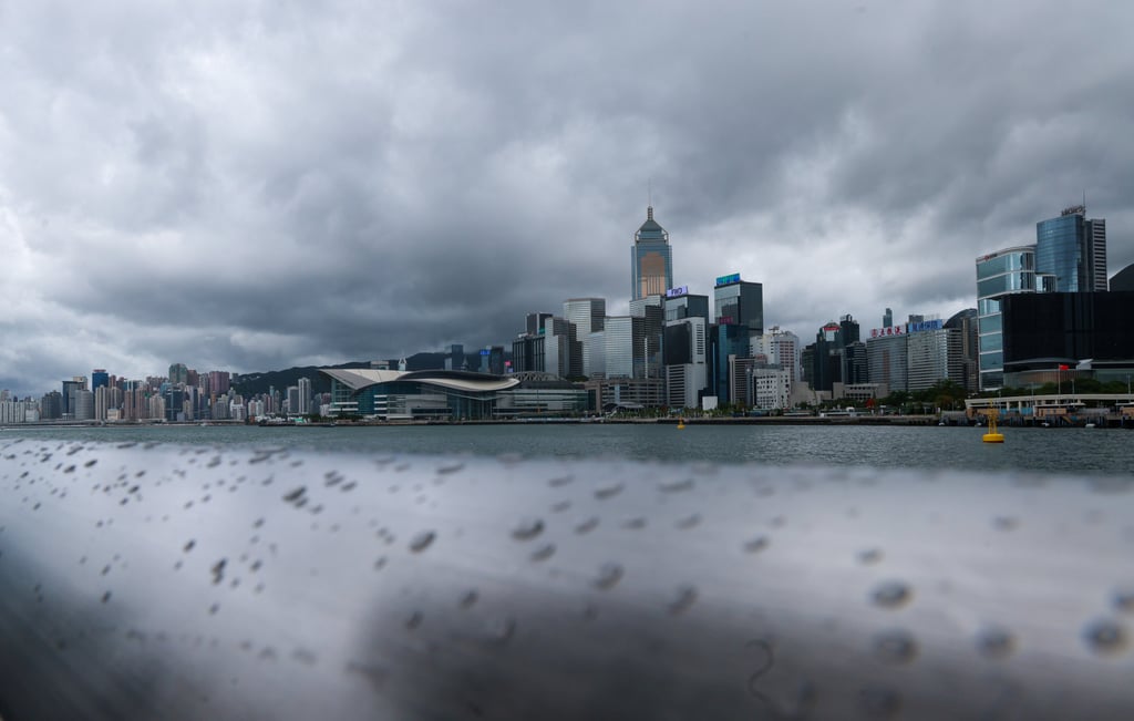 The Observatory has advised the public to stay away from the shoreline and refrain from doing water sports. Photo: Jelly Tse
