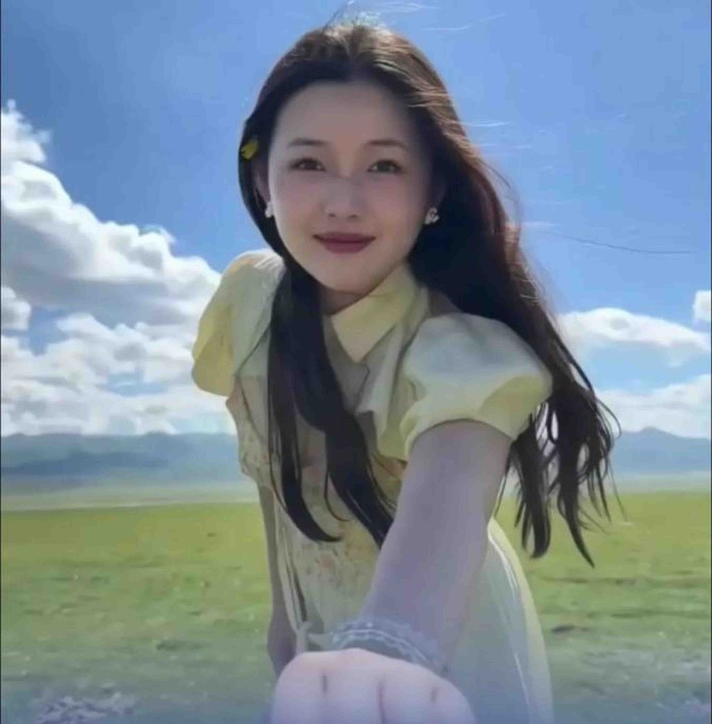 Yigubigu posted stunning photographs she took of herself during a trip to Western China. Photo: thepaper.cn