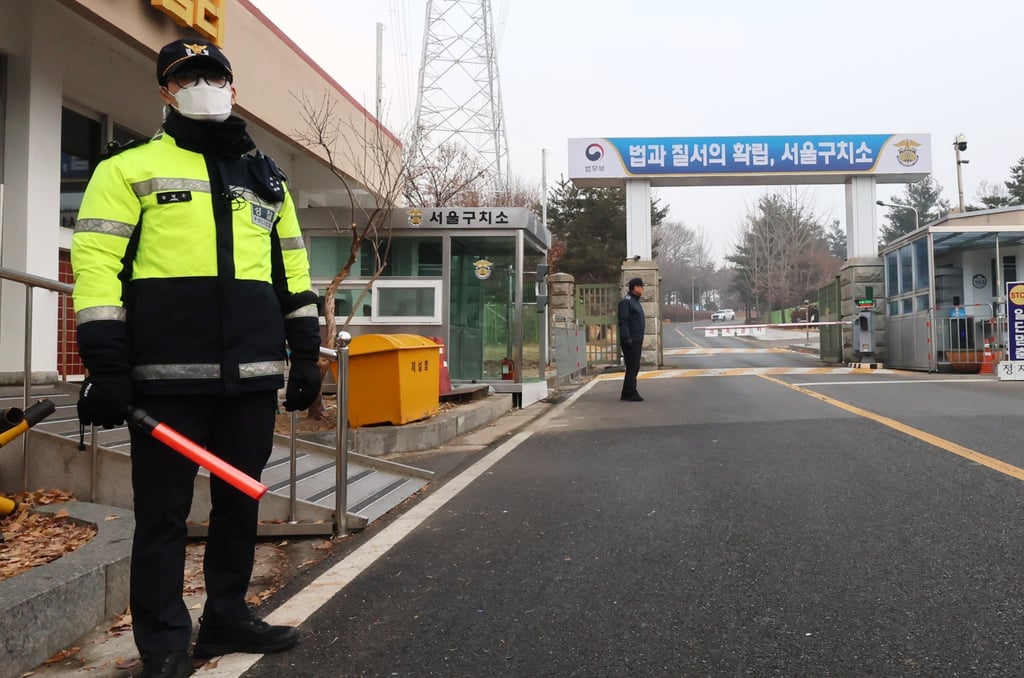 Police officers stand guard in front of Seoul Detention Centre earlier this year. Photo: Yonhap/EPA-EFE