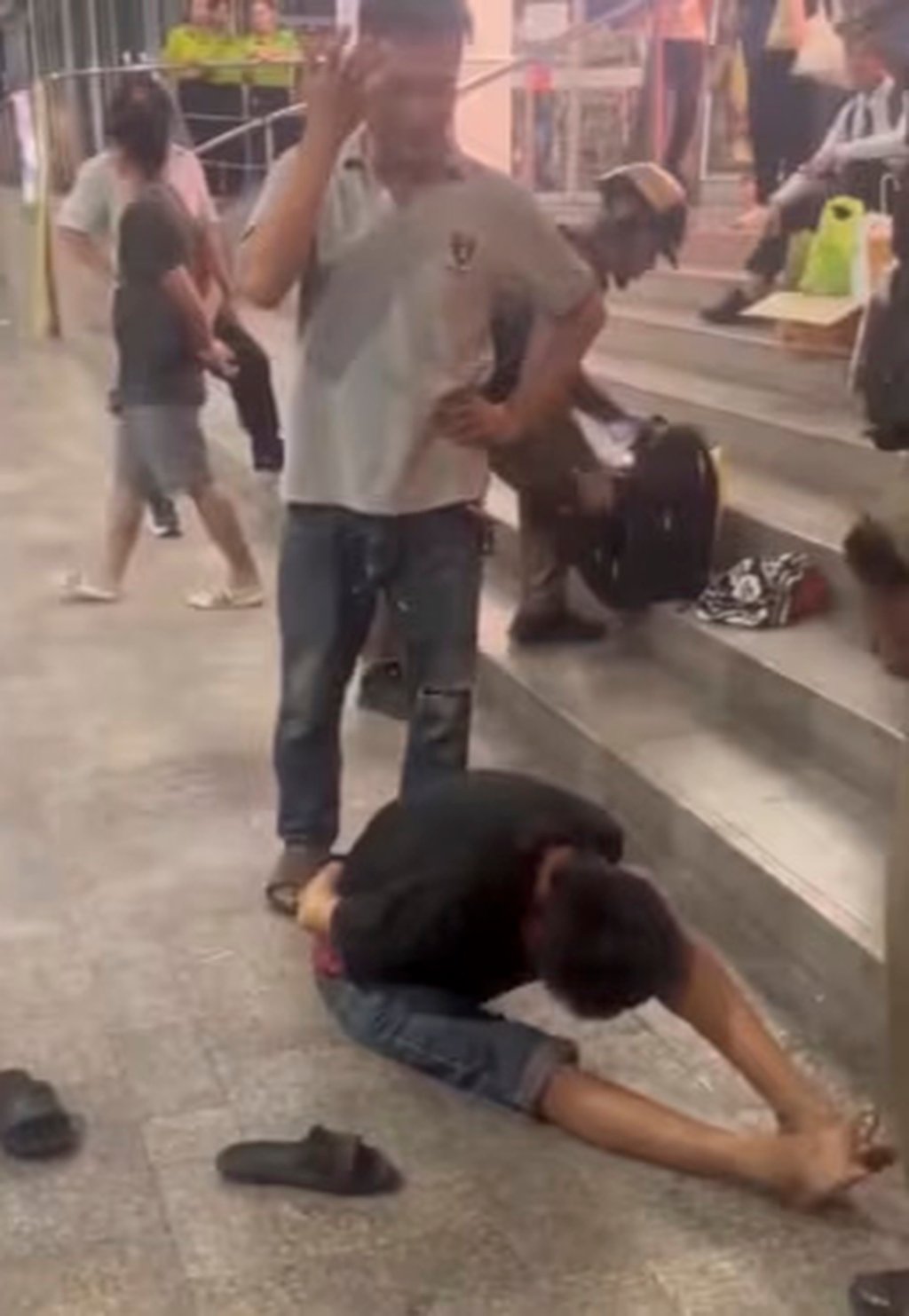 A screengrab from a video shows the suspect, later identified as Varakorn Pubthaisong, a former boxer. Photo: Handout