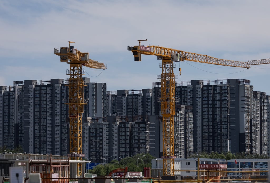 Construction cranes and buildings in Beijing. Photo: EPA-EFE