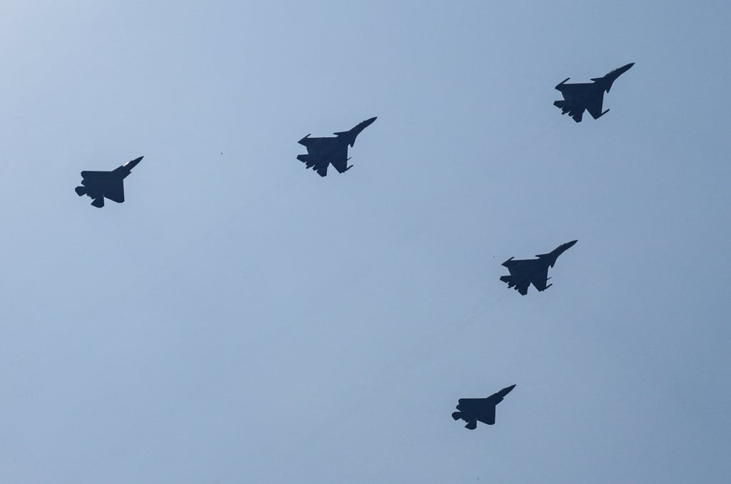J-15DH, J-15T and J-35 fighter jets fly in formation over Tiananmen Square during a military parade to mark the 80th anniversary of the end of World War II, in Beijing on September 3. Photo: Reuters